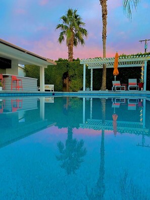 Outdoor pool, a heated pool - Palm Springs Gem (Palm Springs)