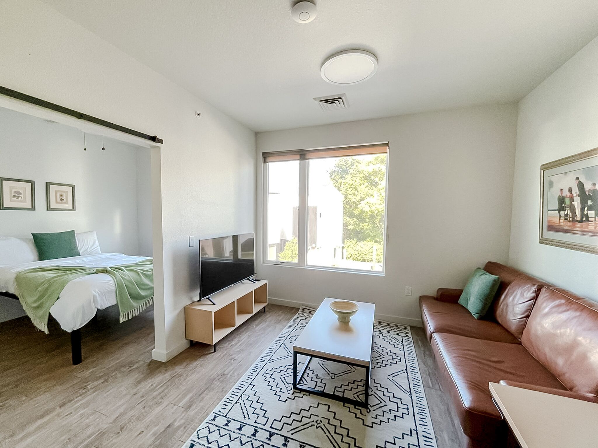 Beautiful 1BD/1BA - Bowling Green