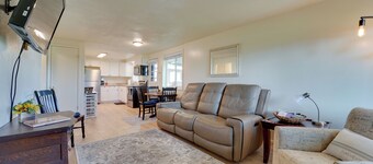 Modern Cortez Mountain Retreat w/ Yard & View