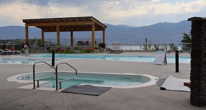 Beautiful, custom condo with panoramic views of the lake