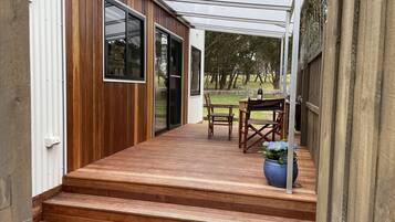 Deluxe Cabin | Terrace/patio