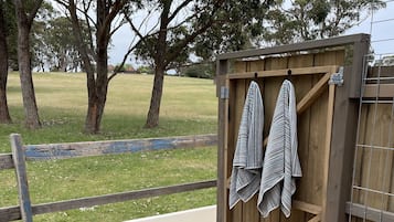 Deluxe Cabin | Terrace/patio