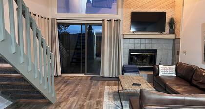 Fantastic view of The Highlands! Comfortable 2-bedroom w/loft condo. Come relax.