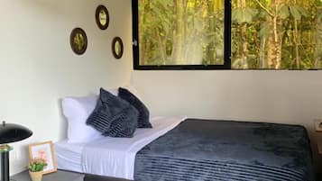 Comfort Cabin | Individually decorated, individually furnished, laptop workspace