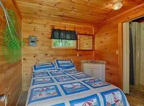 5 camere, una scrivania, Wi-Fi gratuito, lenzuola