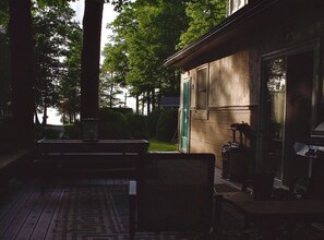 Terrace/patio - On the bay, where you are always welcome to stay! (Port Elgin)