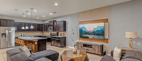 Smart TV, videojuegos y futbolito