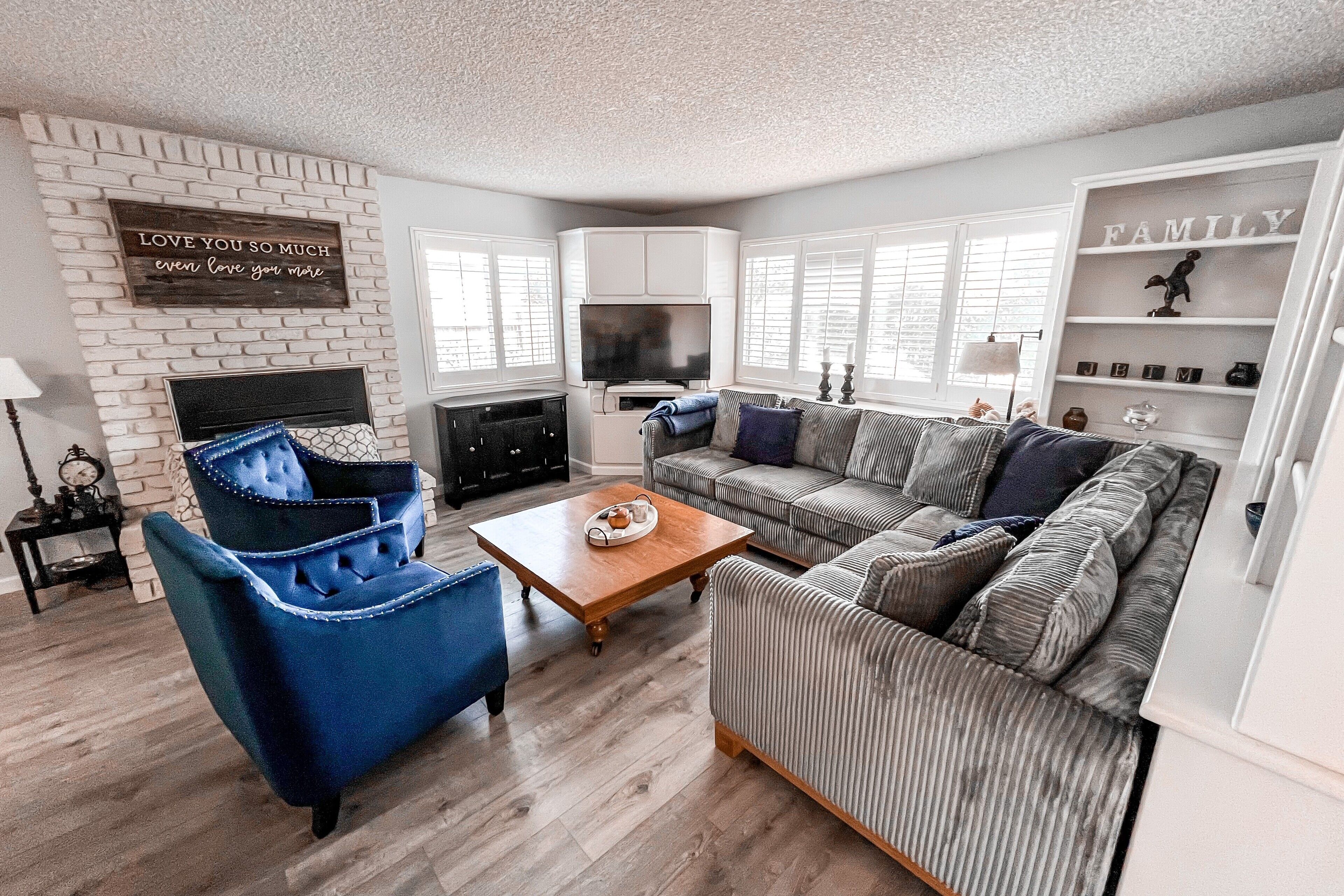 Beach Condo with Pool Access, Quick Walk to Beach