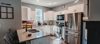 New listing 3 BD Home near Downtown Clarksville