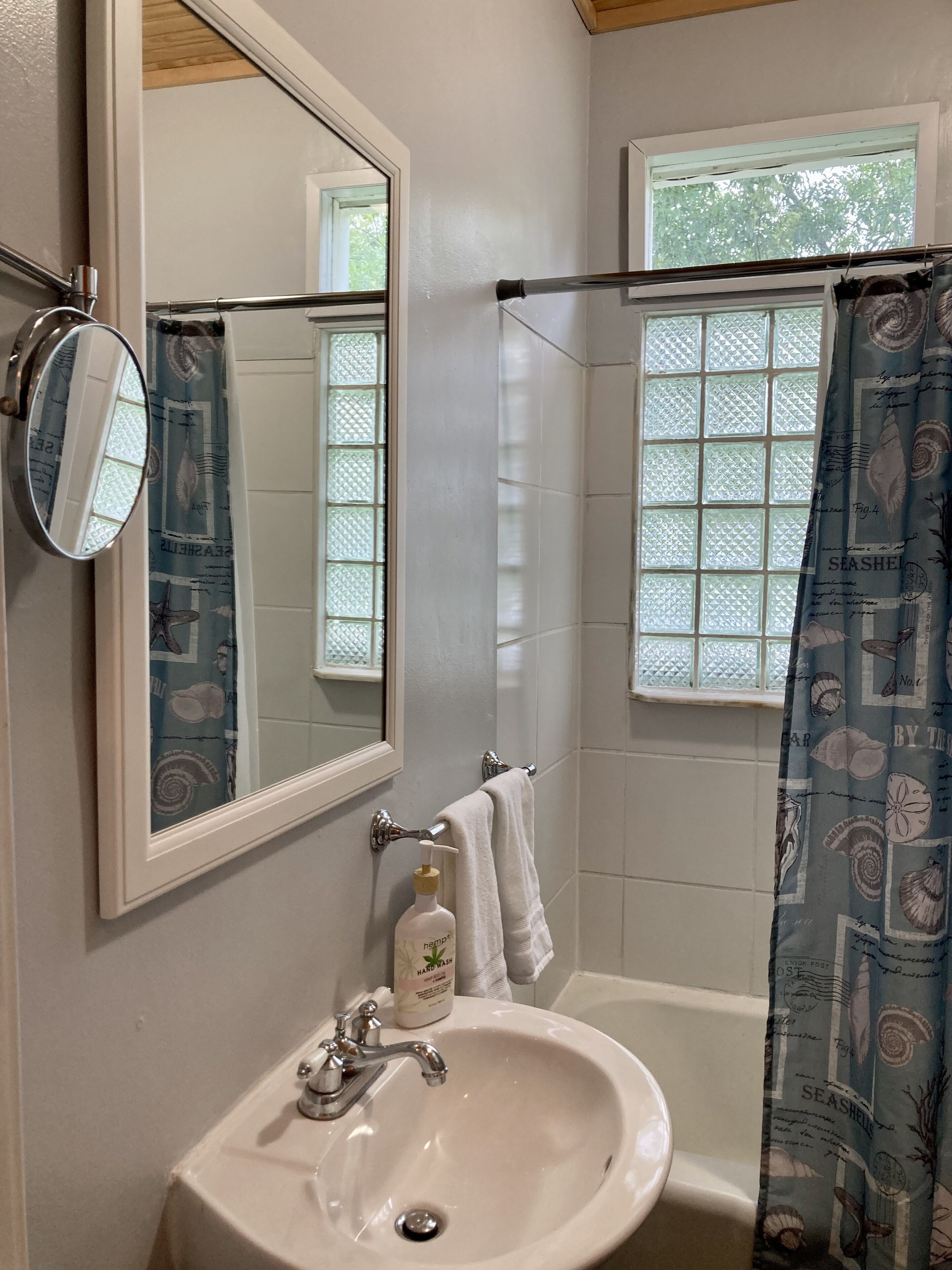 Midwest cottage with a relaxing beachy atmosphere.