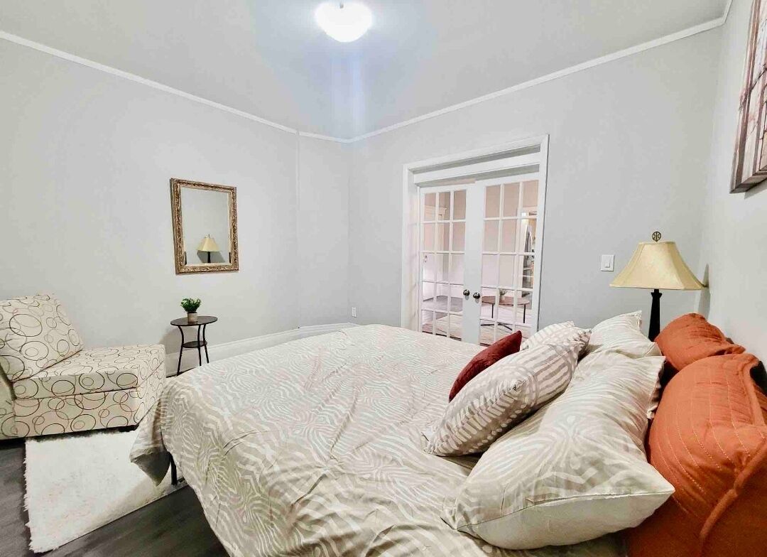 1 chambre, fer et planche à repasser, Wi-Fi, draps fournis