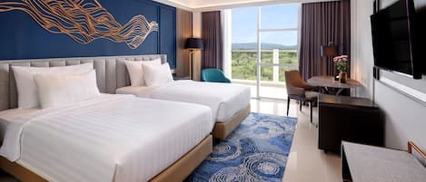 Premier Twin Room | Premium bedding, down comforters, memory foam beds, minibar