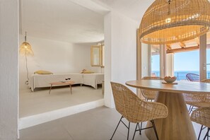 Dining - Casa del Mare Blu - Seaview apartment with pool (Tertenia)