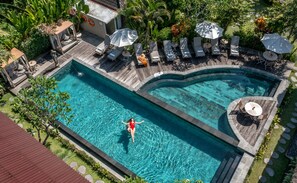Outdoor pool, pool umbrellas