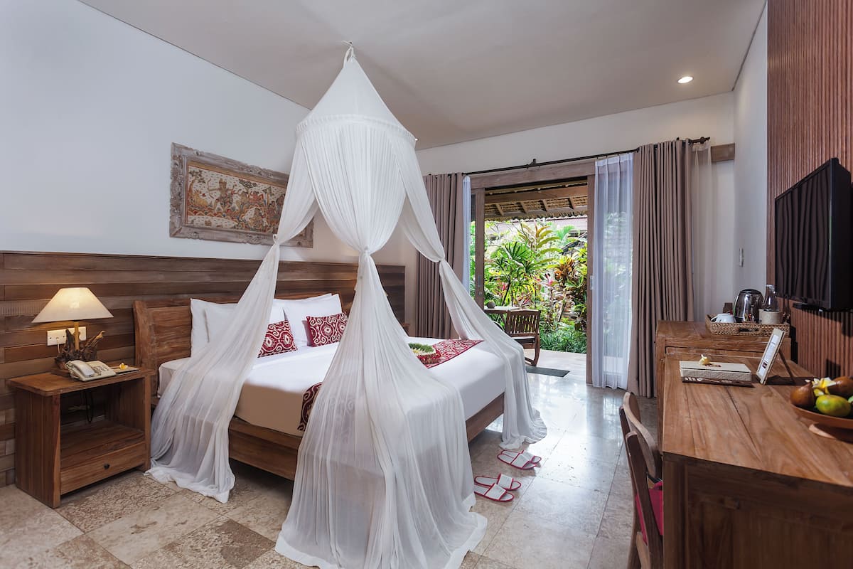 Suite with Garden View