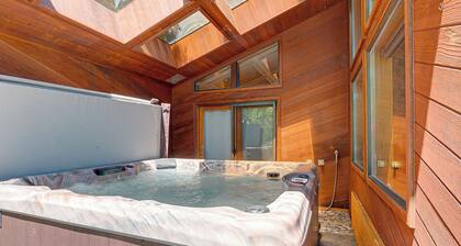Rogue Keystone Lodge/Epic River Views/Sleeps 7/SPA