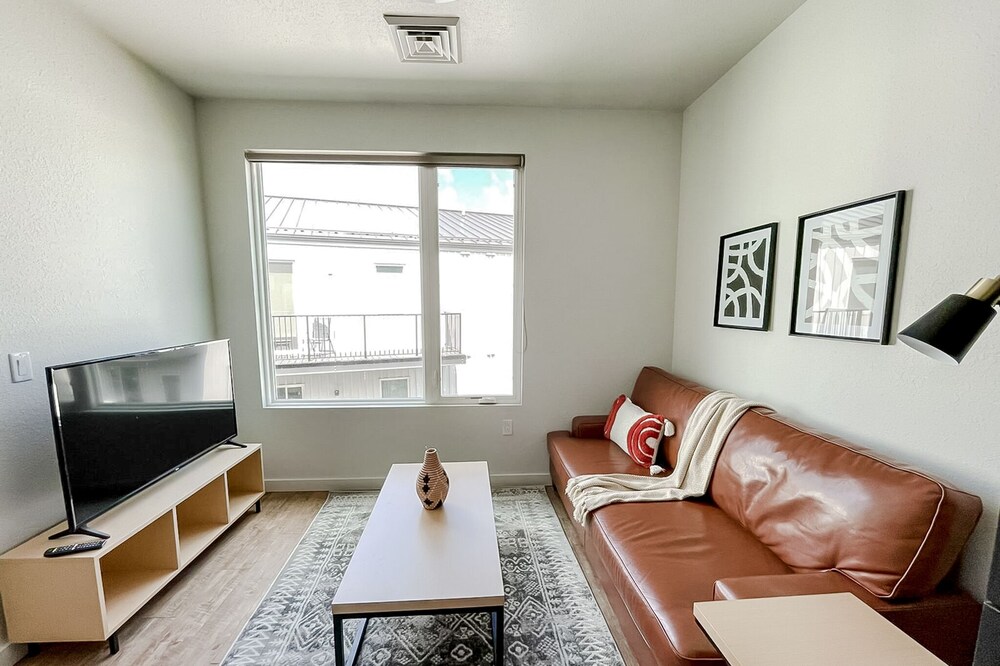 Stylish 1BD/1BA - Bowling Green