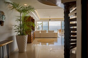 智能电视、书、立体声音响、打印机