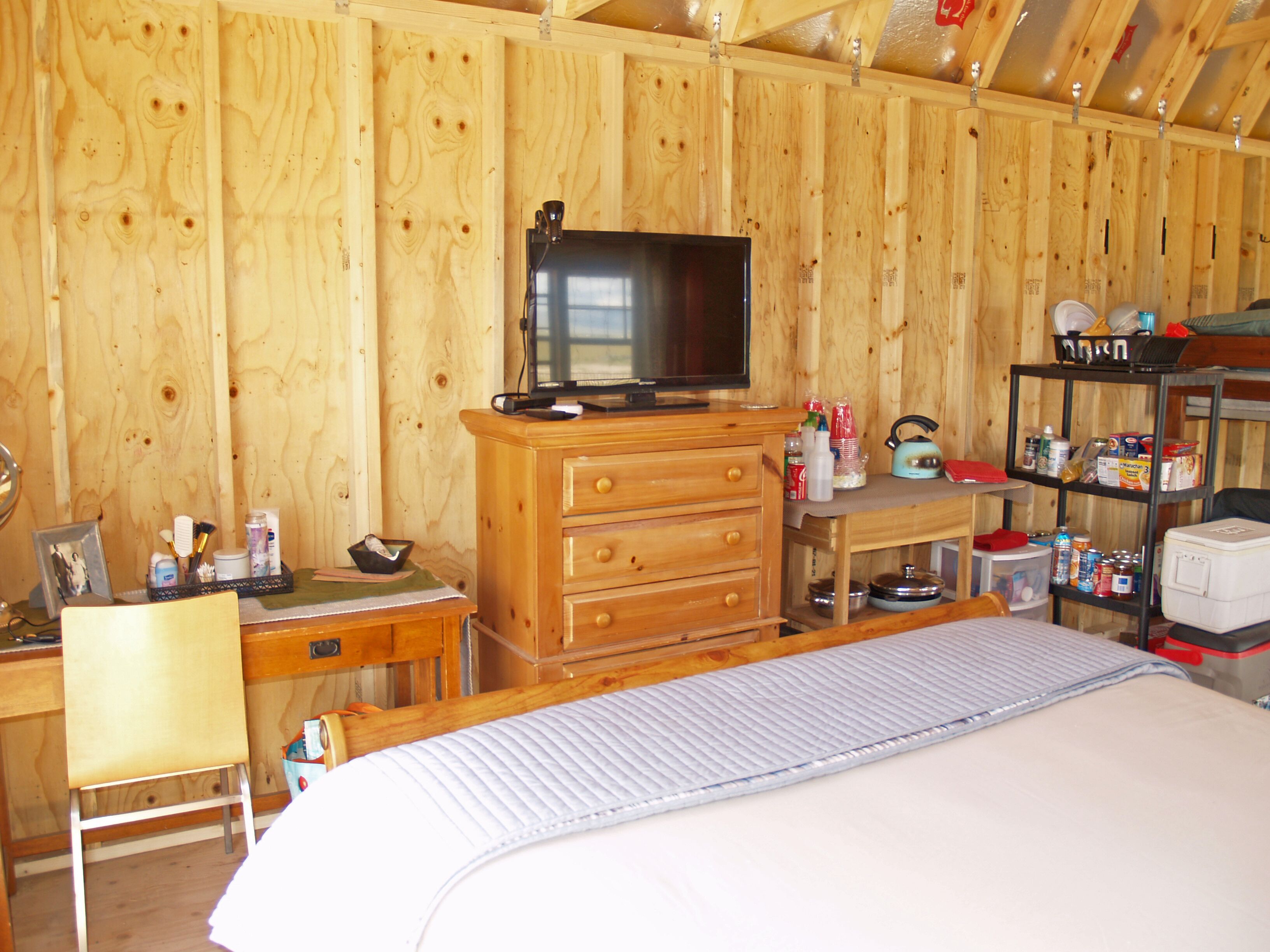 Cabin House on the Prairie/50 min to ABQ