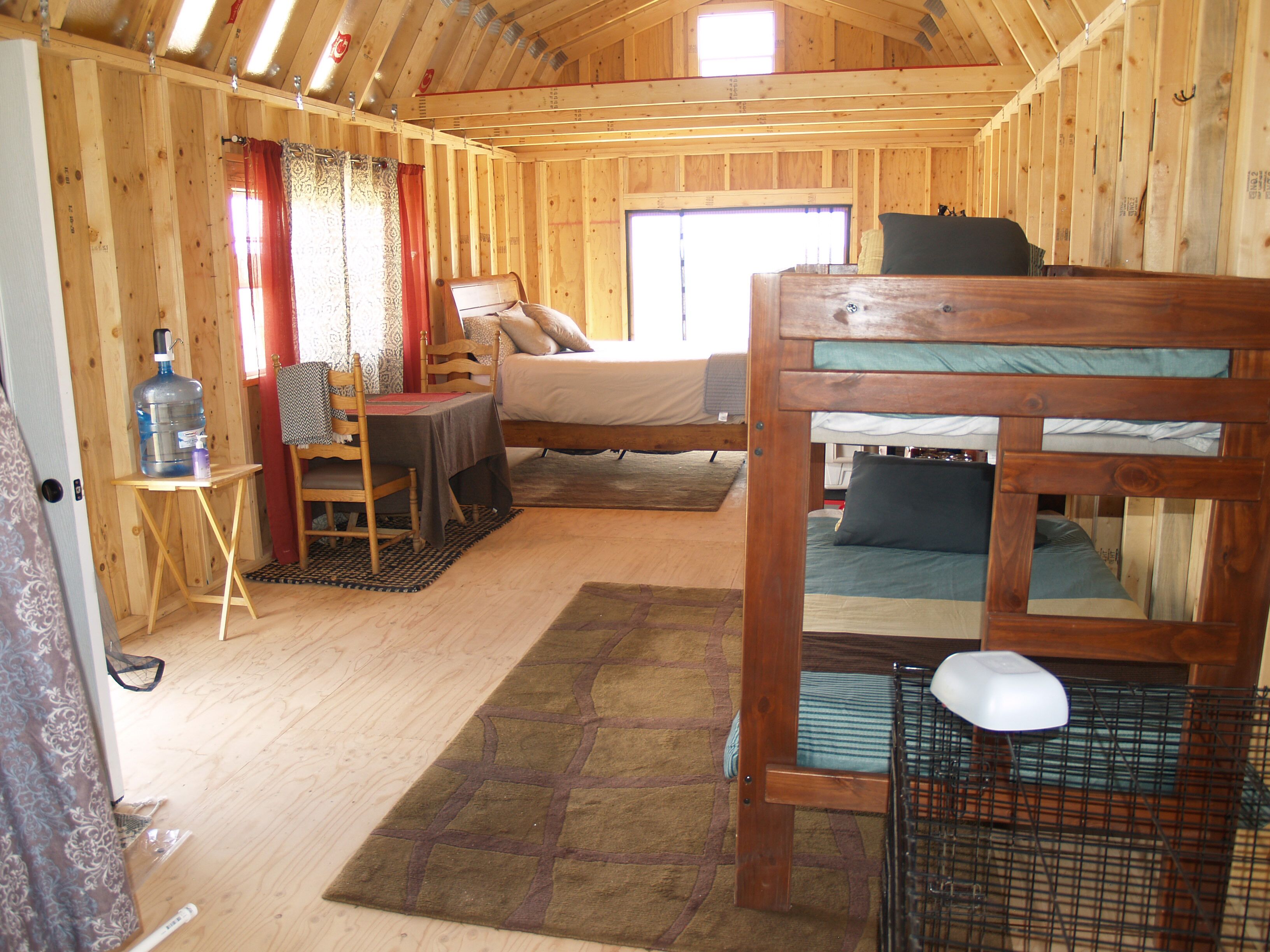 Cabin House on the Prairie/50 min to ABQ