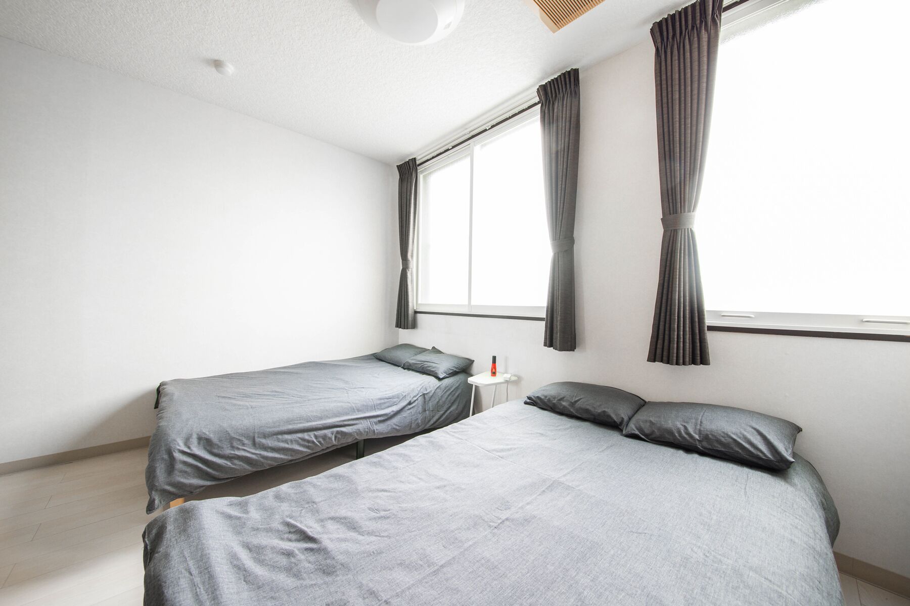 Foto - ROADSIDE House