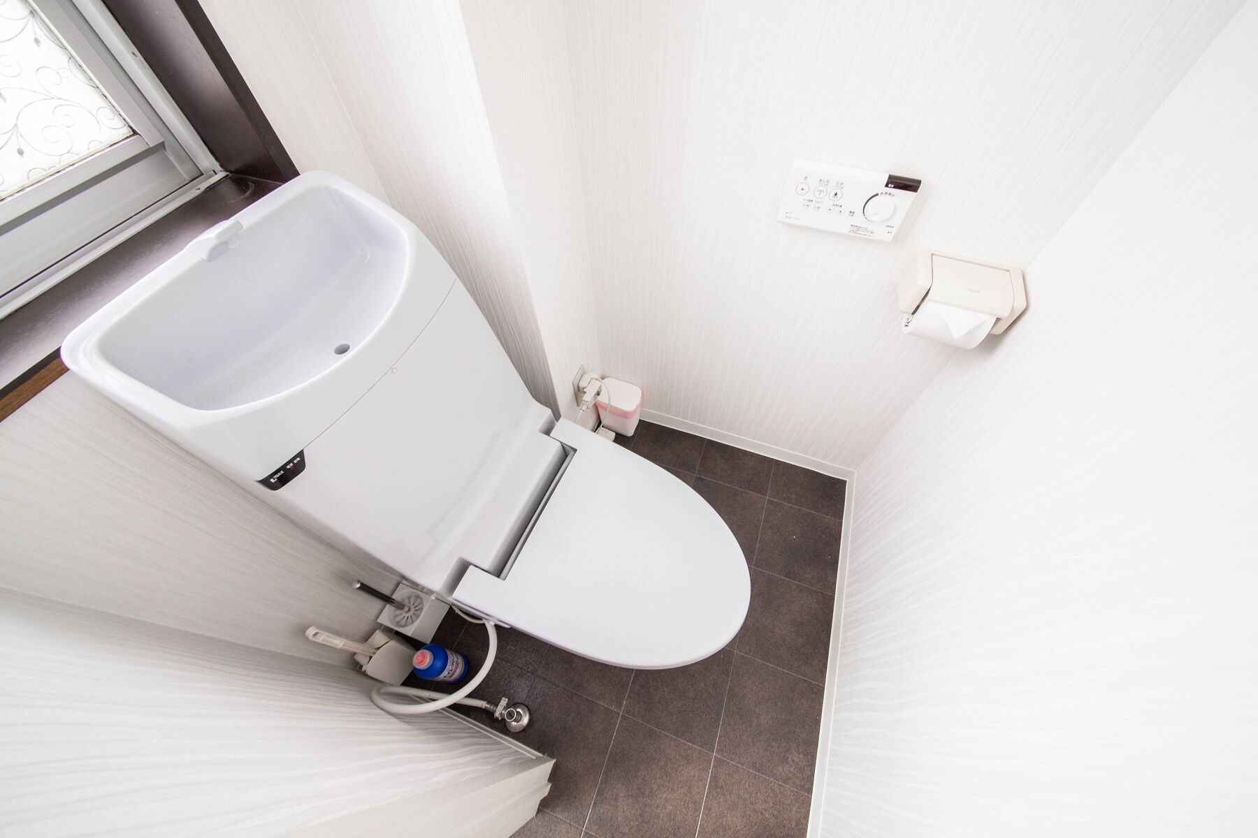 Foto - ROADSIDE House