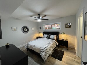 Room - Complete remodel! Upscale Condo! walking distance to UGA (Athens)