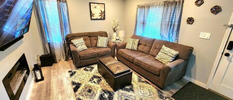 Smart TV, fireplace, computer monitors