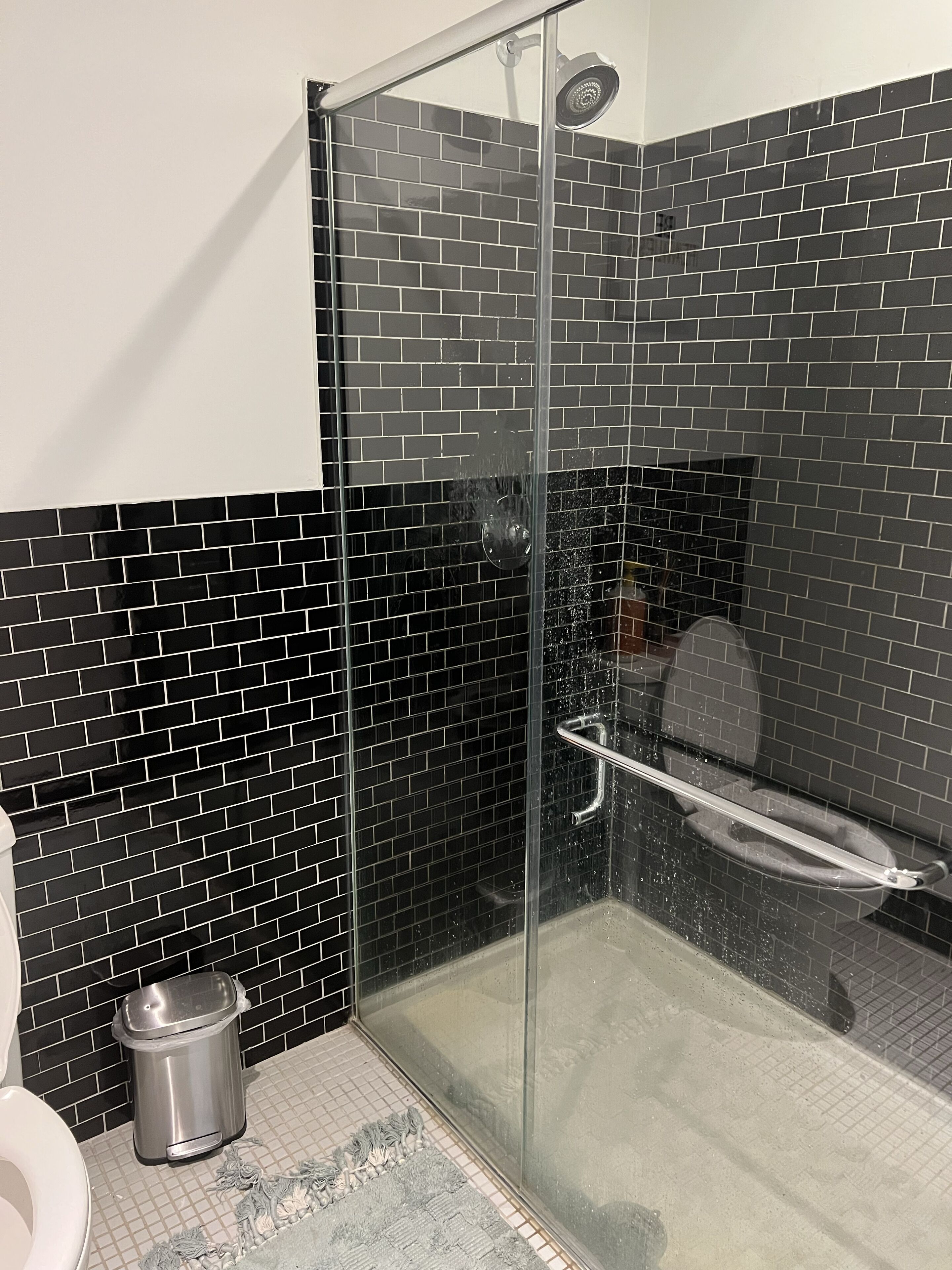 Shower, towels