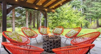Whistler lodge with hot tub & cinema
