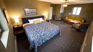3 chambres, bureau, Wi-Fi gratuit, draps fournis