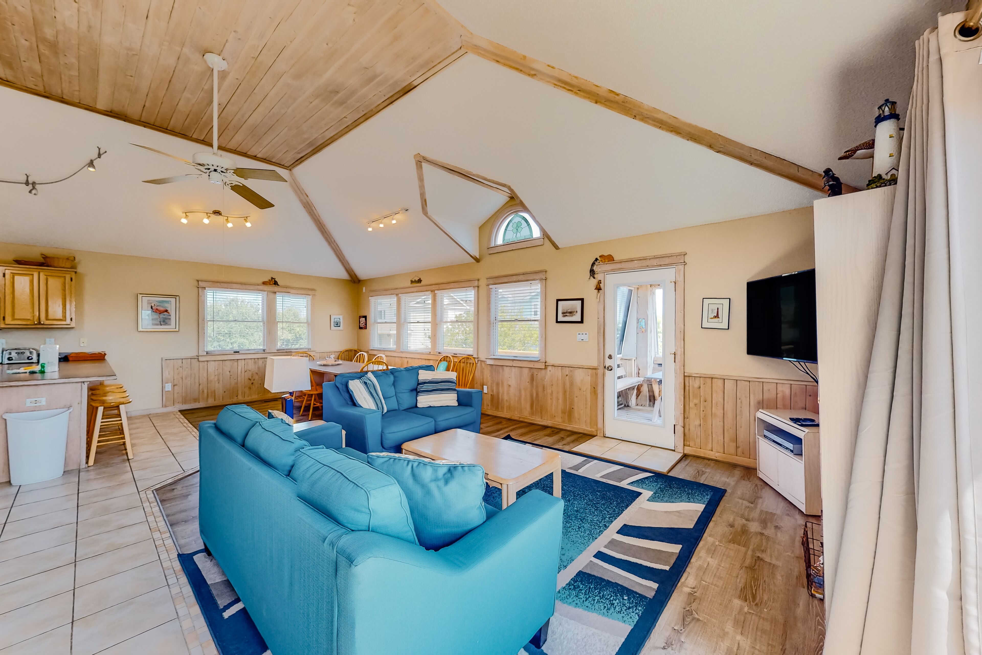 Spacious home near beach & stocked lake with sunroom, W/D & AC - quiet location