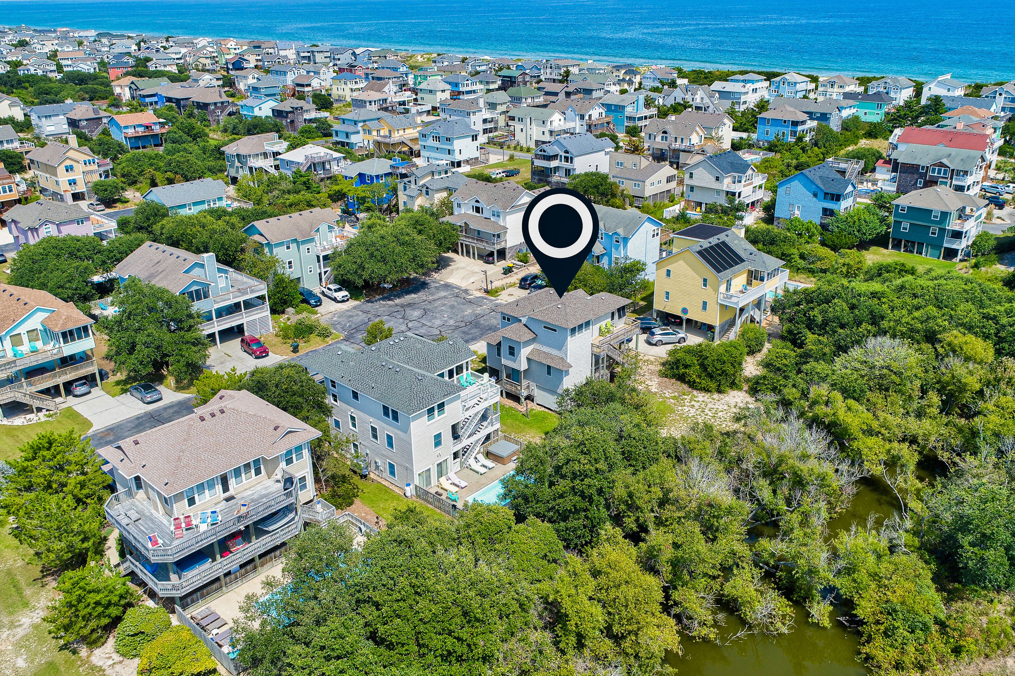 Spacious home near beach & stocked lake with sunroom, W/D & AC - quiet location