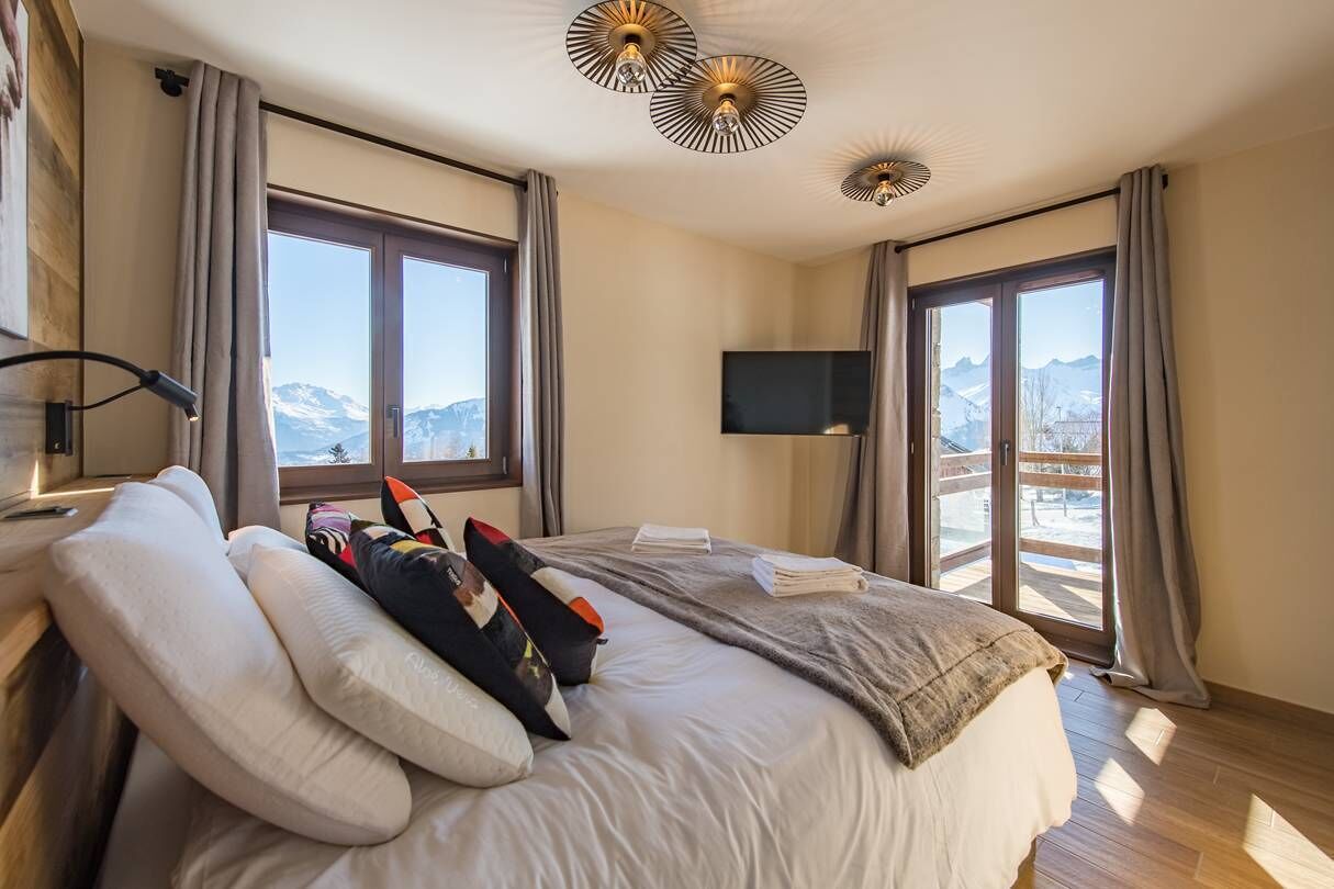 4 bedrooms, WiFi (free)