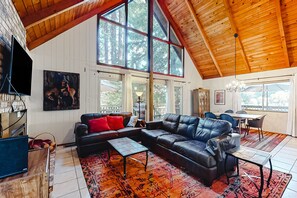 TV, fireplace, DVD player