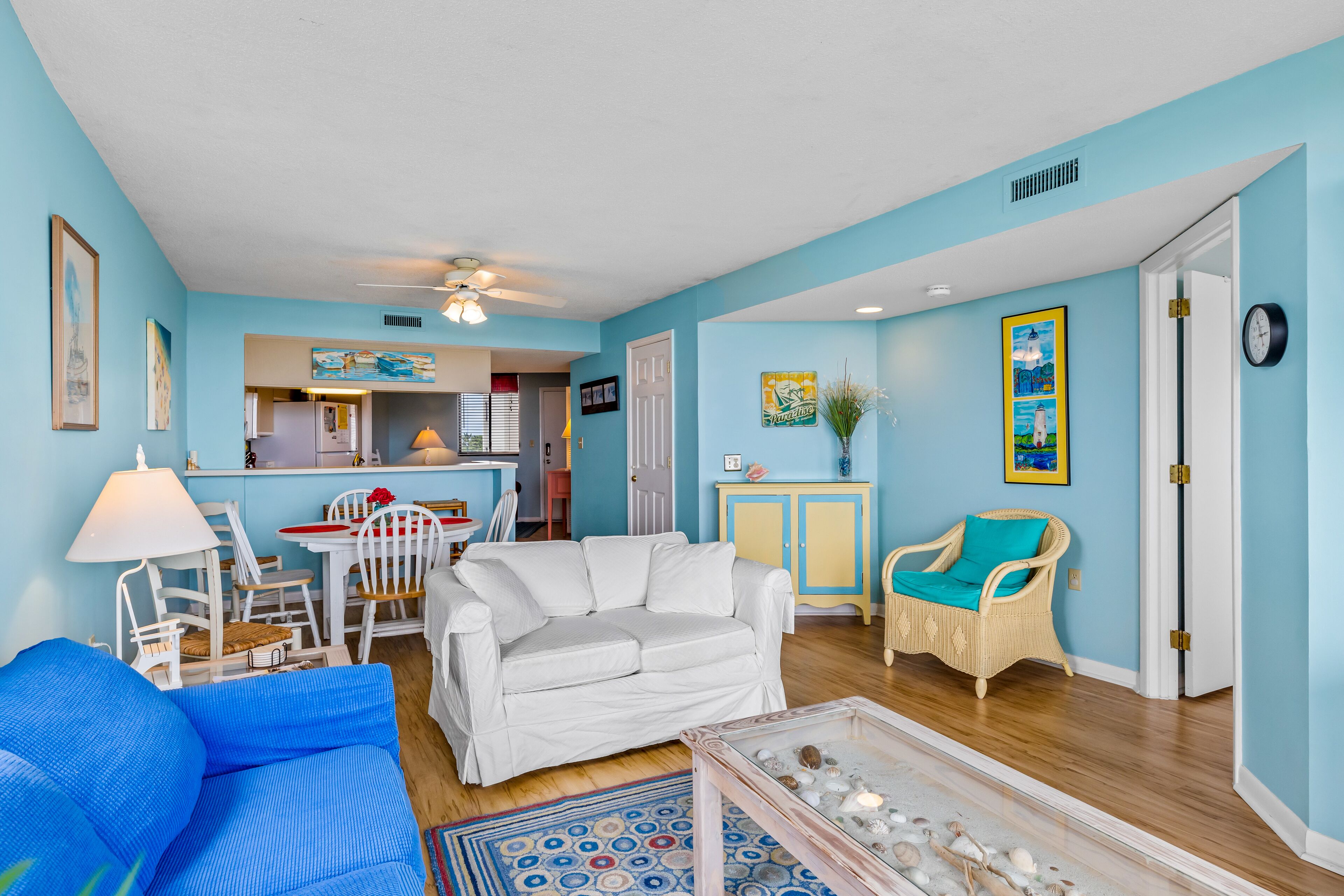 Ocean view condo with pool, sauna, gym, and tennis courts - walk to the beach