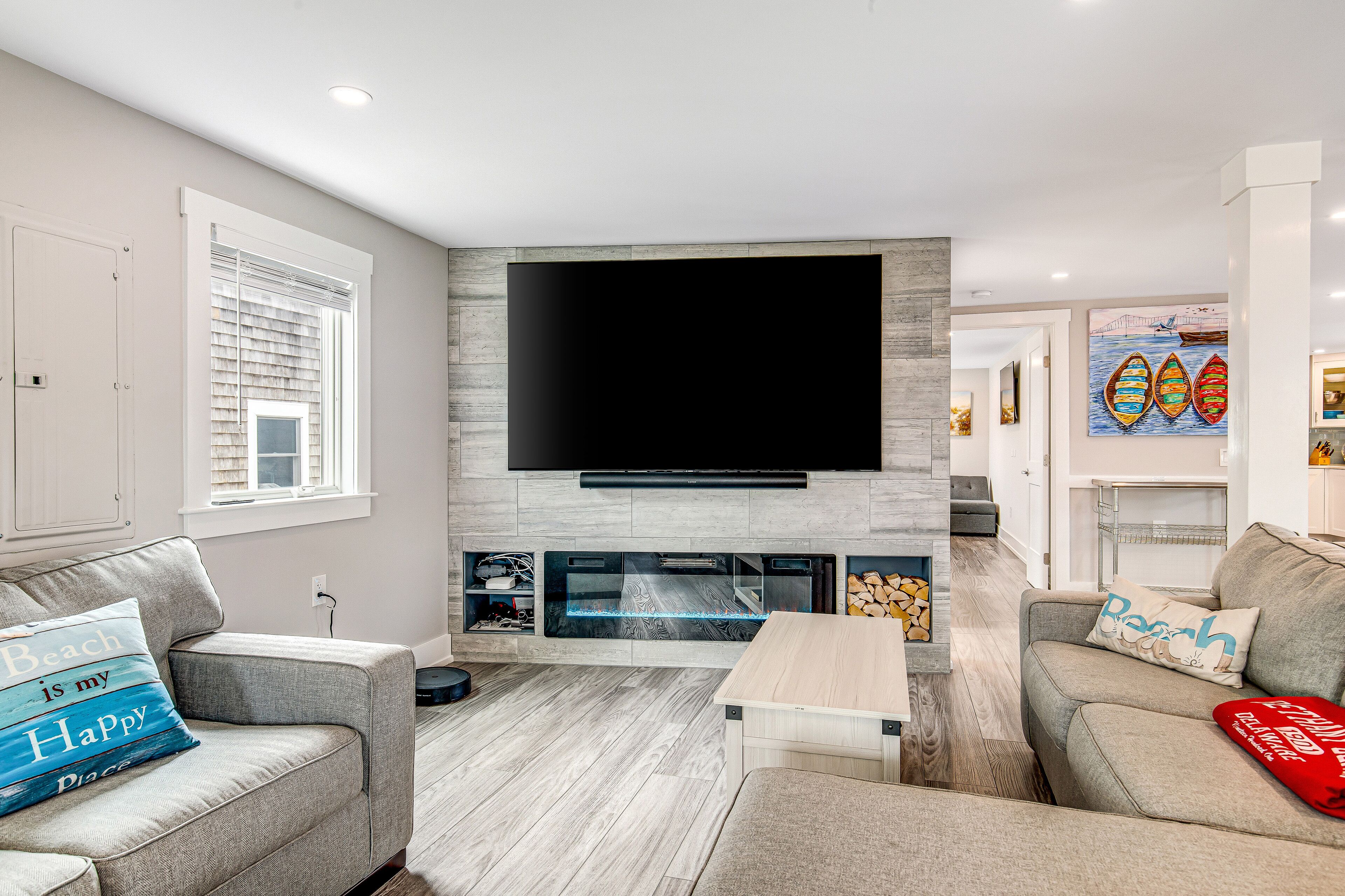 Bethany Beach oasis with hot tub, updated kitchen & game room - walk to beach