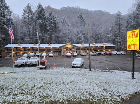 Exterior. Gateway To The Breaks Motel
