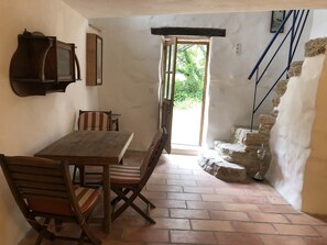 Dining - Mazet in the woods with private pool (Saignon)