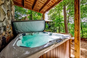 Bain à remous extérieur