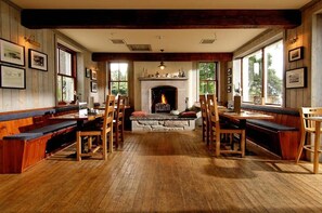 Interior - Karma Lake of Menteith (Stirling)