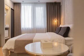 Deluxe Double Room | Premium bedding, desk, laptop workspace, blackout drapes - DongRae Denbasta Hotel (Busan)
