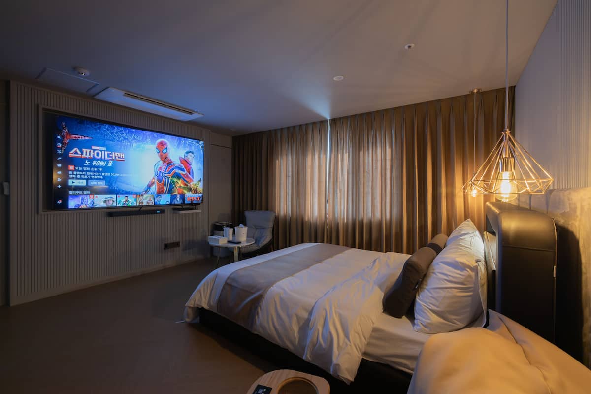Luxury Double Room | Premium bedding, desk, laptop workspace, blackout drapes