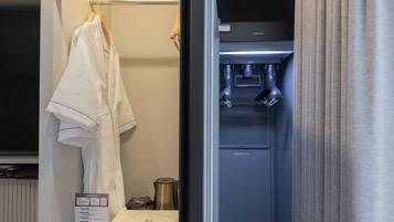 Ropa de cama de alta calidad y escritorio