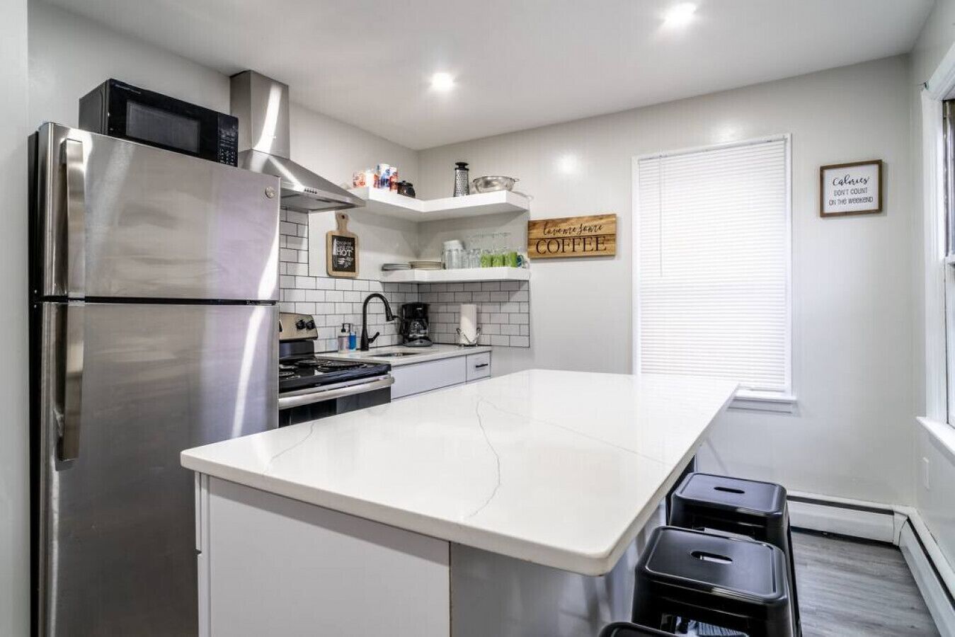 WeWelcome you to our 2 bedroom Urban Apartment