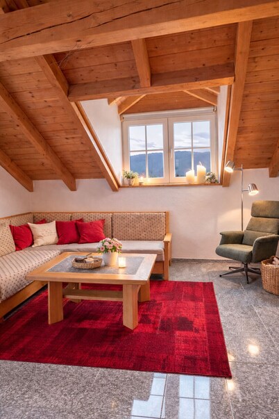 Große Gemütliche Ferienwohnung