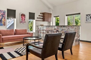 Interior - Modern 6-BR Compound at the base of Hunter Mtn. (Lanesville)