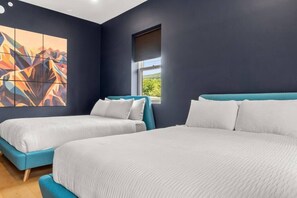 6 bedrooms, WiFi, bed sheets