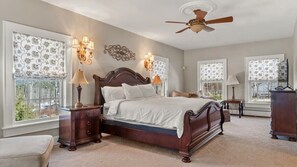 5 عدّة غرف نوم ومكتب وواي فاي وملاءات أسرّة