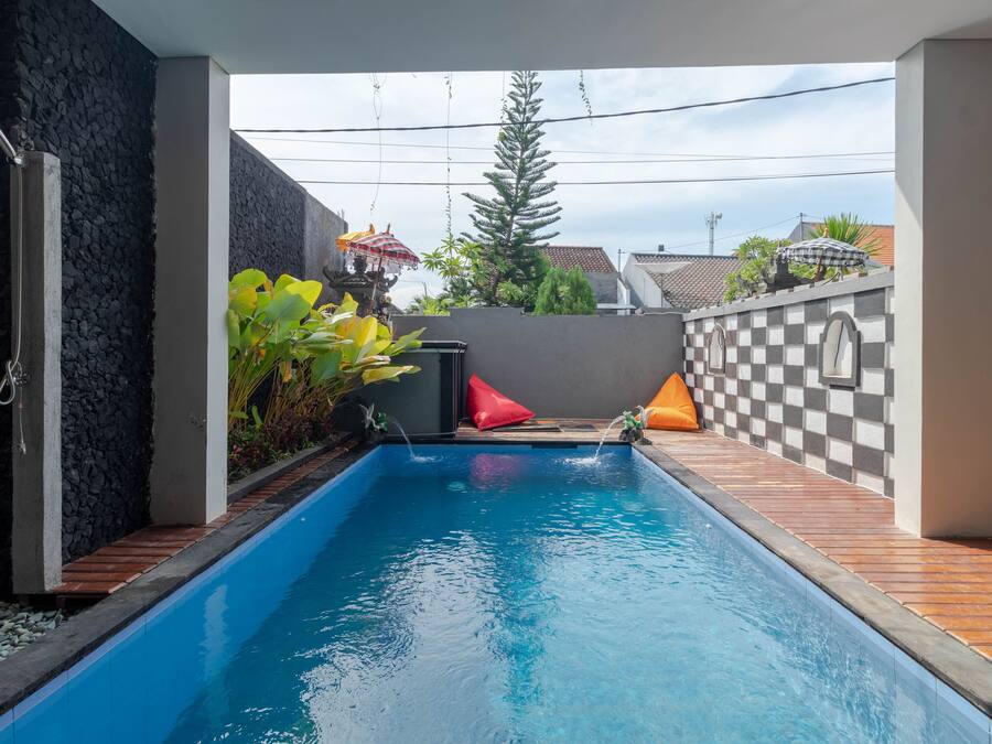 Kolam renang outdoor